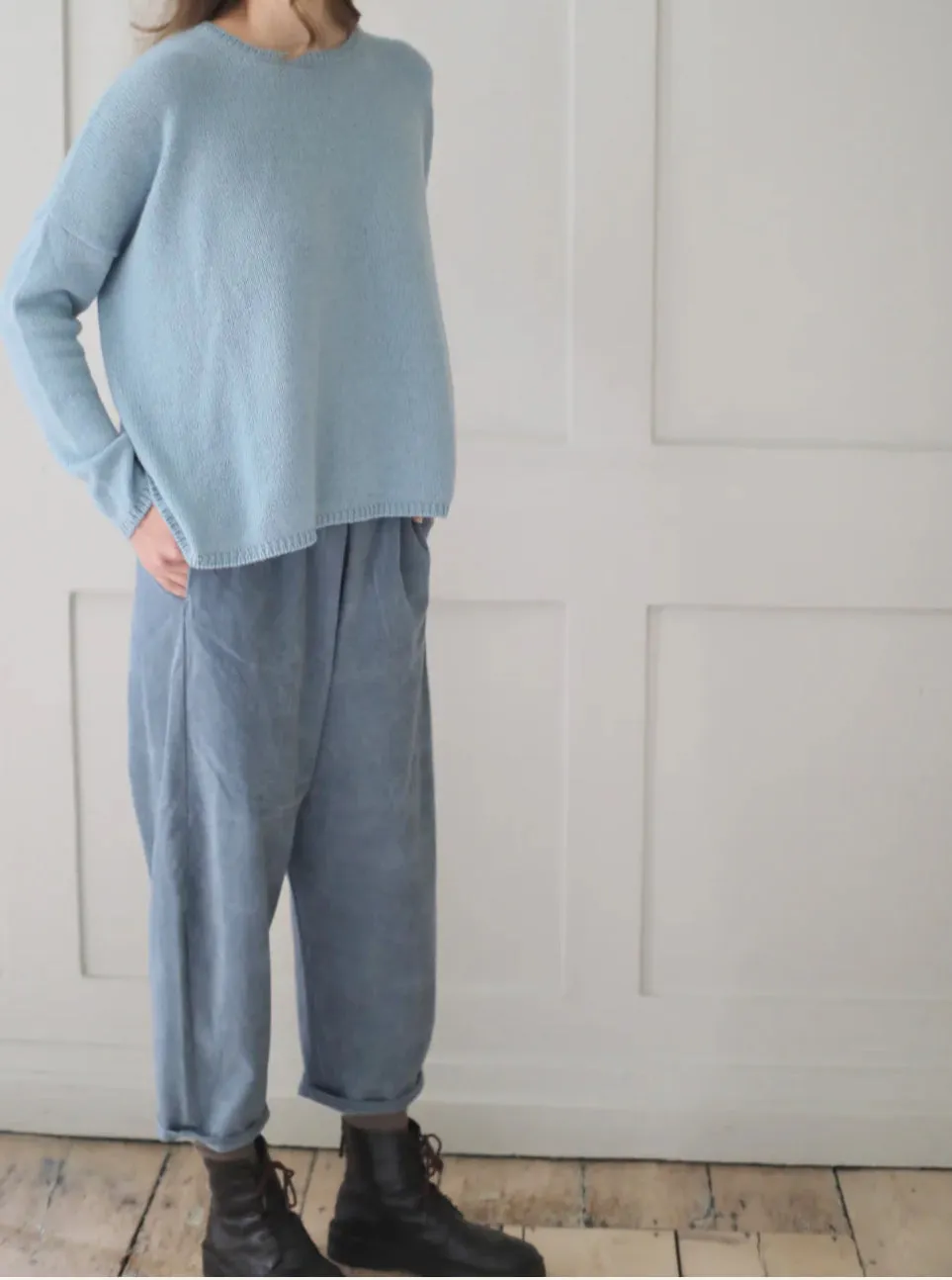 Apuntob Trousers in Corduroy Sea