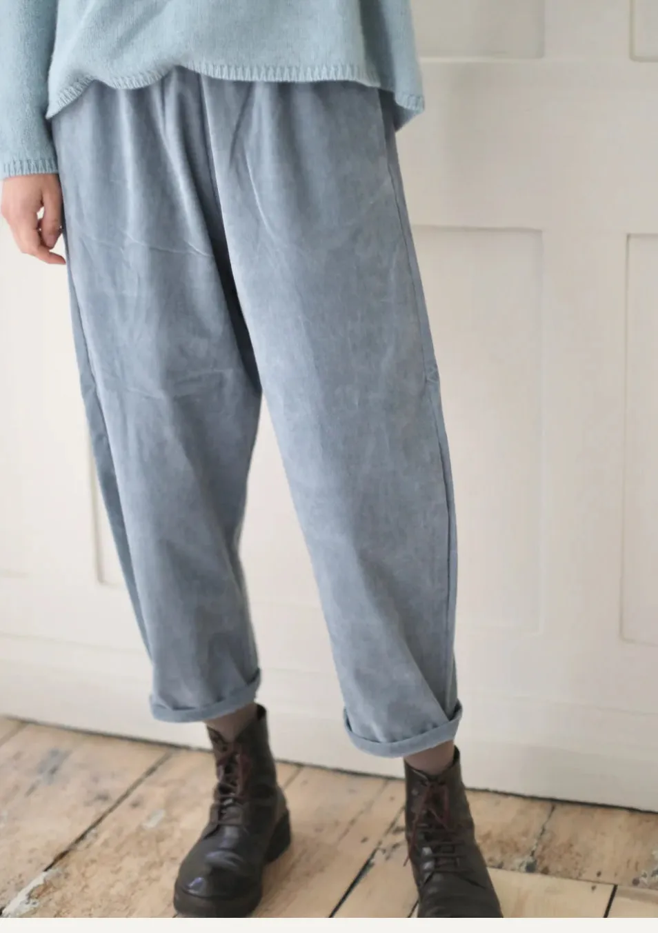 Apuntob Trousers in Corduroy Sea